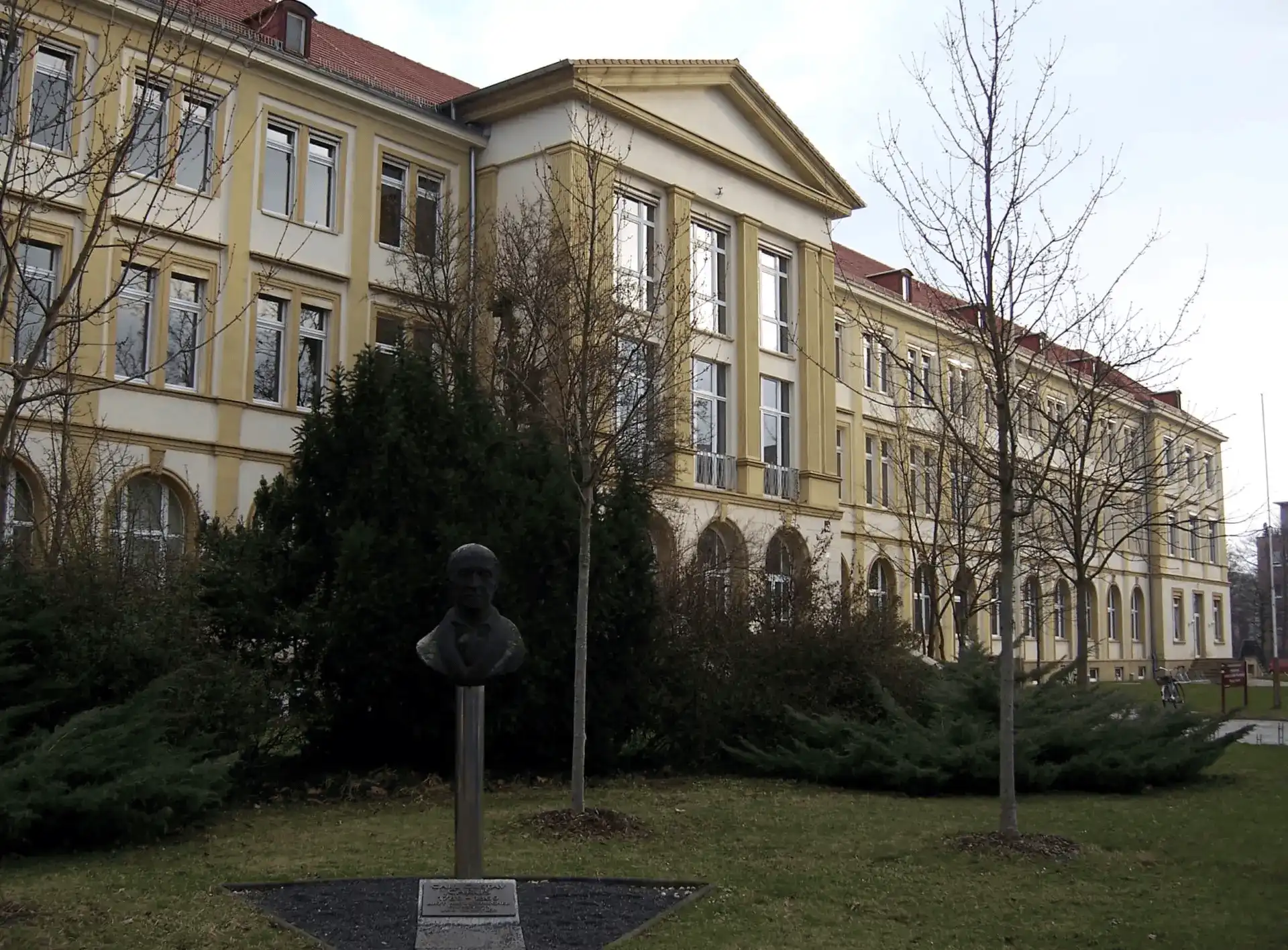 Outpatient clinic for motor neuron diseases at the University of Dresden new in the OutpatientPartner network